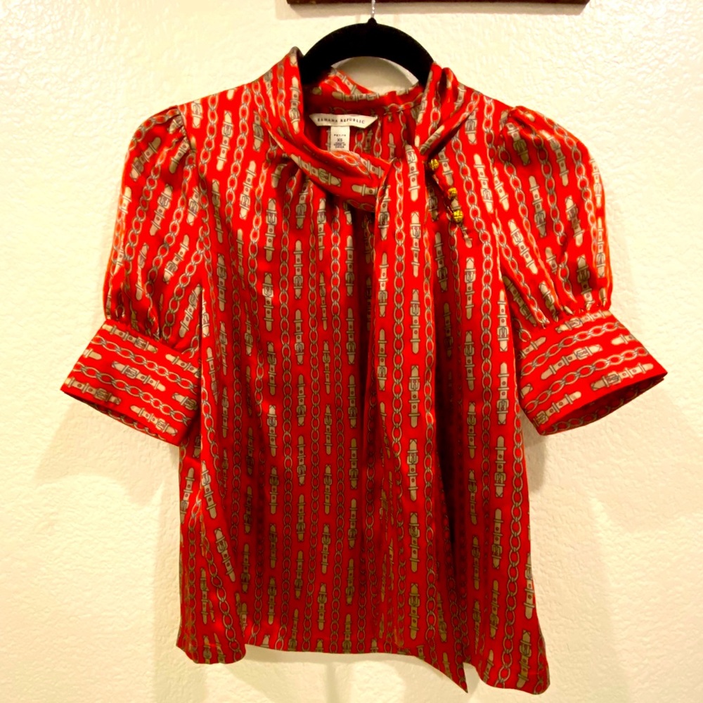 Banana Republic short sleeve blouse (Petite XS)